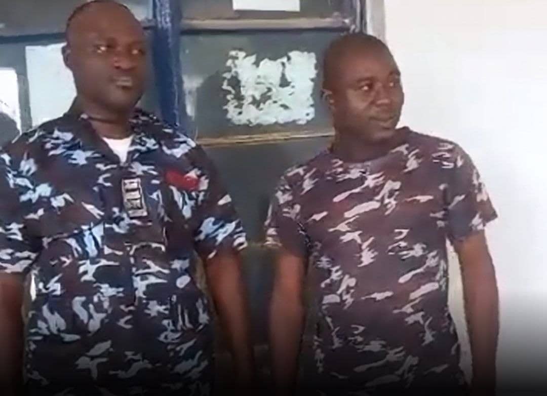 2 fake policemen arrested with AK-47 rifles in Ikeja
