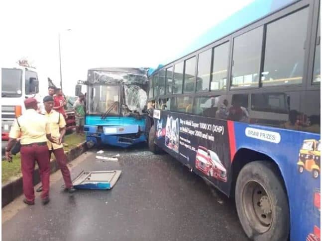 Many injured as 2 BRT buses collided on Lagos highway (Video)